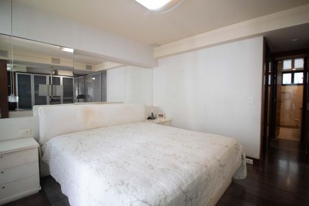 Apartamento à venda com 210m², 3 quartos e 3 vagasSuíte