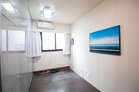 Apartamento à venda com 210m², 3 quartos e 3 vagasQuarto 2