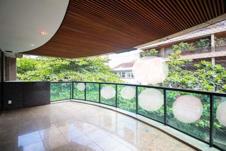 Apartamento à venda com 210m², 3 quartos e 3 vagasVaranda da Sala