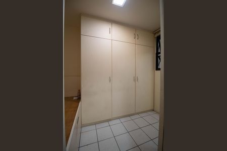 Apartamento à venda com 210m², 3 quartos e 3 vagasÁrea de serviço - suíte