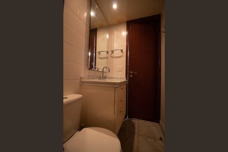 Apartamento à venda com 210m², 3 quartos e 3 vagasBanheiro da Suíte