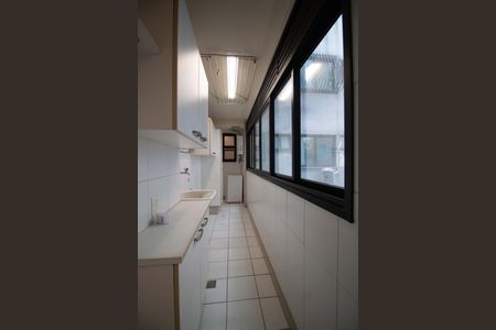 Apartamento à venda com 210m², 3 quartos e 3 vagasÁrea de serviço