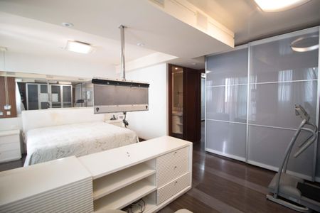 Apartamento à venda com 210m², 3 quartos e 3 vagasSuíte