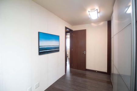Apartamento à venda com 210m², 3 quartos e 3 vagasQuarto 2