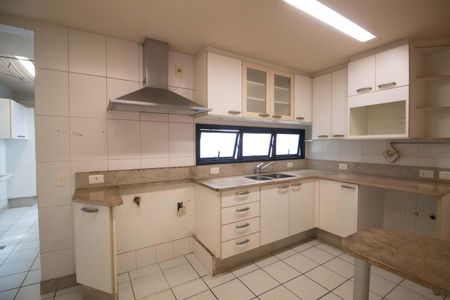 Apartamento à venda com 210m², 3 quartos e 3 vagasCozinha