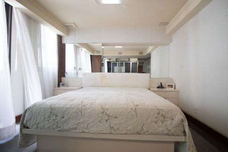 Apartamento à venda com 210m², 3 quartos e 3 vagasSuíte