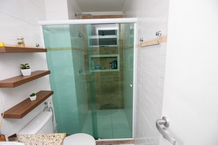 Apartamento à venda com 86m², 3 quartos e 2 vagas Apartamento à venda com 86m², 3 quartos e 2 vagasBanheiro Social