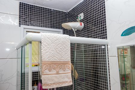 Apartamento à venda com 48m², 2 quartos e 1 vaga Apartamento à venda com 48m², 2 quartos e 1 vagaBanheiro