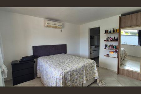 Casa de condomínio à venda com 504m², 4 quartos e 4 vagasSuite 1