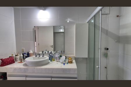 Casa de condomínio à venda com 504m², 4 quartos e 4 vagasBanheiro da Suíte 1