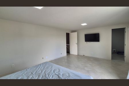 Casa de condomínio à venda com 504m², 4 quartos e 4 vagasSuíte 3