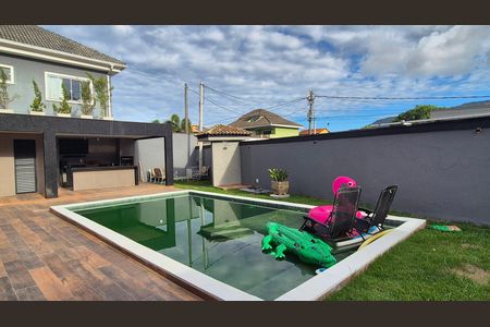 Casa de condomínio à venda com 504m², 4 quartos e 4 vagasÁrea externa