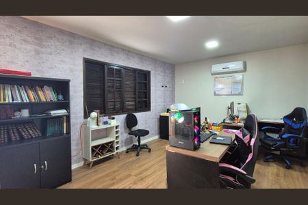 Casa de condomínio à venda com 504m², 4 quartos e 4 vagasQuarto (anexo)