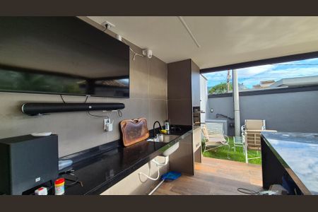 Casa de condomínio à venda com 504m², 4 quartos e 4 vagasÁrea gourmet