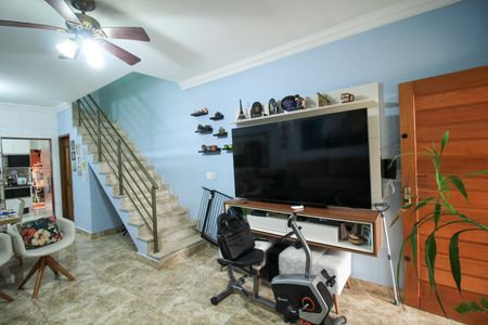 Casa à venda com 128m², 3 quartos e 2 vagasSala