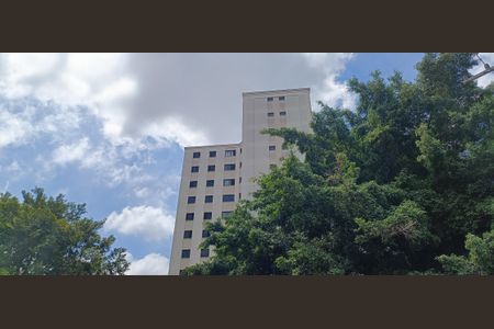 Apartamento para alugar com 77m², 2 quartos e 1 vaga Apartamento para alugar com 77m², 2 quartos e 1 vagaFachada