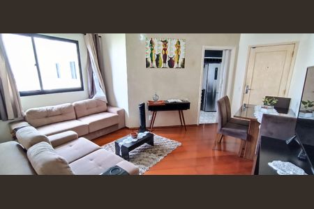 Apartamento para alugar com 77m², 2 quartos e 1 vaga Apartamento para alugar com 77m², 2 quartos e 1 vagaSala