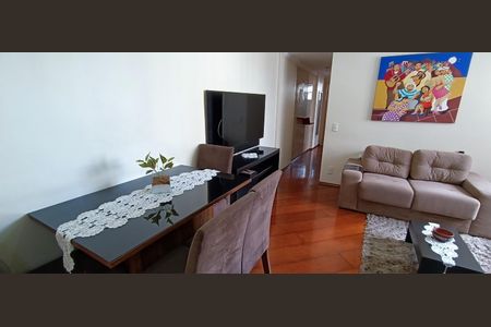 Apartamento para alugar com 77m², 2 quartos e 1 vaga Apartamento para alugar com 77m², 2 quartos e 1 vagaSala
