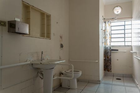 Casa para alugar com 375m², 3 quartos e 8 vagas Casa para alugar com 375m², 3 quartos e 8 vagasBanheiro