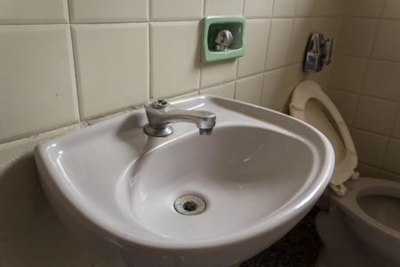 Casa para alugar com 375m², 3 quartos e 8 vagas Casa para alugar com 375m², 3 quartos e 8 vagasBanheiro de Serviço