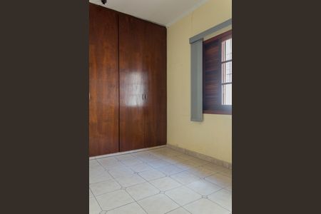 Casa para alugar com 375m², 3 quartos e 8 vagas Casa para alugar com 375m², 3 quartos e 8 vagasSuíte 1
