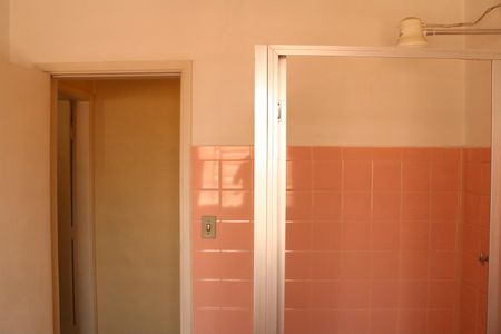 Casa à venda com 170m², 3 quartos e 1 vagaBanheiro 2