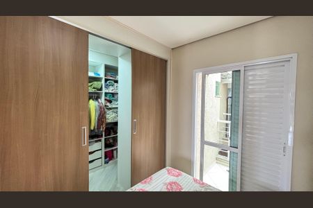 Casa à venda com 214m², 4 quartos e 4 vagas Casa à venda com 214m², 4 quartos e 4 vagasSuite