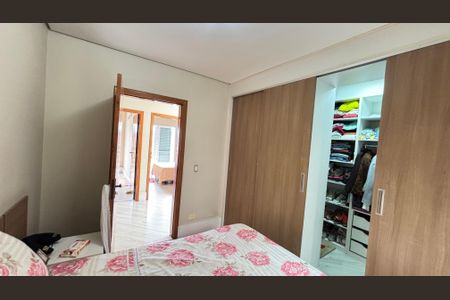 Casa à venda com 214m², 4 quartos e 4 vagas Casa à venda com 214m², 4 quartos e 4 vagasSuite