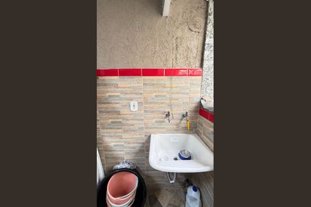 Casa à venda com 214m², 4 quartos e 4 vagas Casa à venda com 214m², 4 quartos e 4 vagasArea de Serviço 2