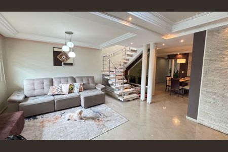 Casa à venda com 214m², 4 quartos e 4 vagas Casa à venda com 214m², 4 quartos e 4 vagasSala - Sala de Jantar