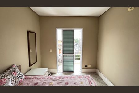 Casa à venda com 214m², 4 quartos e 4 vagas Casa à venda com 214m², 4 quartos e 4 vagasQuarto 4