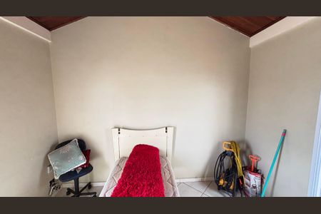 Casa à venda com 214m², 4 quartos e 4 vagas Casa à venda com 214m², 4 quartos e 4 vagassuite 2