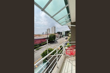 Casa à venda com 214m², 4 quartos e 4 vagas Casa à venda com 214m², 4 quartos e 4 vagasQuarto 3 Varanda