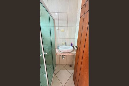 Casa à venda com 214m², 4 quartos e 4 vagas Casa à venda com 214m², 4 quartos e 4 vagasBanheiro da Suíte 2