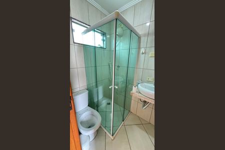 Casa à venda com 214m², 4 quartos e 4 vagas Casa à venda com 214m², 4 quartos e 4 vagasBanheiro da Suíte 2