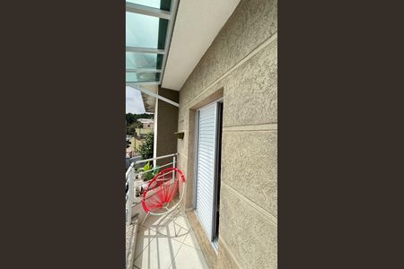 Casa à venda com 214m², 4 quartos e 4 vagas Casa à venda com 214m², 4 quartos e 4 vagasQuarto 3 Varanda