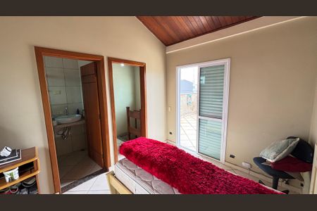 Casa à venda com 214m², 4 quartos e 4 vagas Casa à venda com 214m², 4 quartos e 4 vagassuite 2