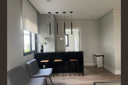 Apartamento para alugar com 35m², 2 quartos e sem vagaÁrea comum - Salão de festas