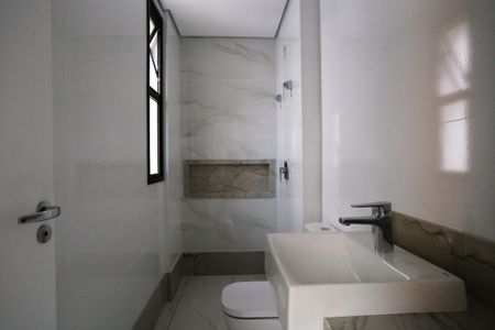 Apartamento à venda com 106m², 3 quartos e 2 vagasBanheiro - Quarto 3