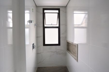 Apartamento à venda com 106m², 3 quartos e 2 vagasBanheiro - Quarto 2