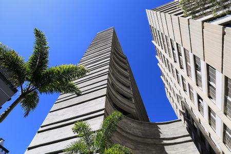 Apartamento à venda com 107m², 2 quartos e 3 vagasFachada