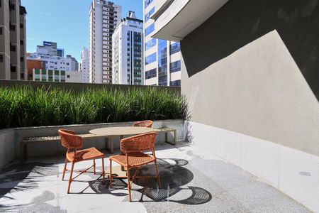 Apartamento à venda com 107m², 2 quartos e 3 vagasÁrea comum - Salão de festas