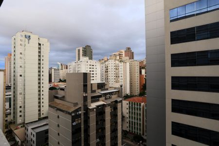 Apartamento à venda com 107m², 2 quartos e 3 vagasVista da Suíte