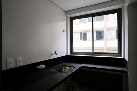 Apartamento à venda com 107m², 2 quartos e 3 vagasÁrea de Serviço