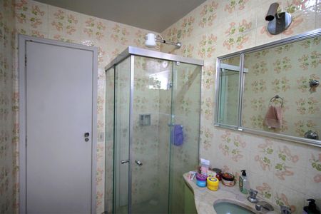 Apartamento à venda com 186m², 4 quartos e 2 vagasBanheiro