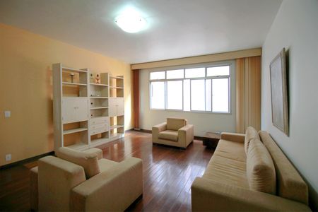 Apartamento à venda com 186m², 4 quartos e 2 vagasSala