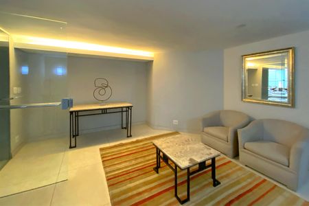 Apartamento à venda com 186m², 4 quartos e 2 vagasÁrea comum - Hall