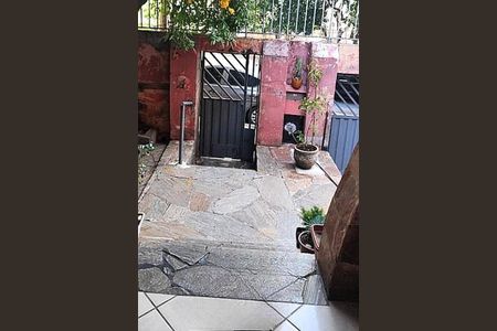 Casa à venda com 300m², 3 quartos e 2 vagas