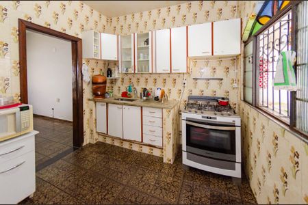 Casa à venda com 300m², 4 quartos e 2 vagasCozinha