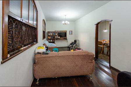 Casa à venda com 300m², 4 quartos e 2 vagasSala